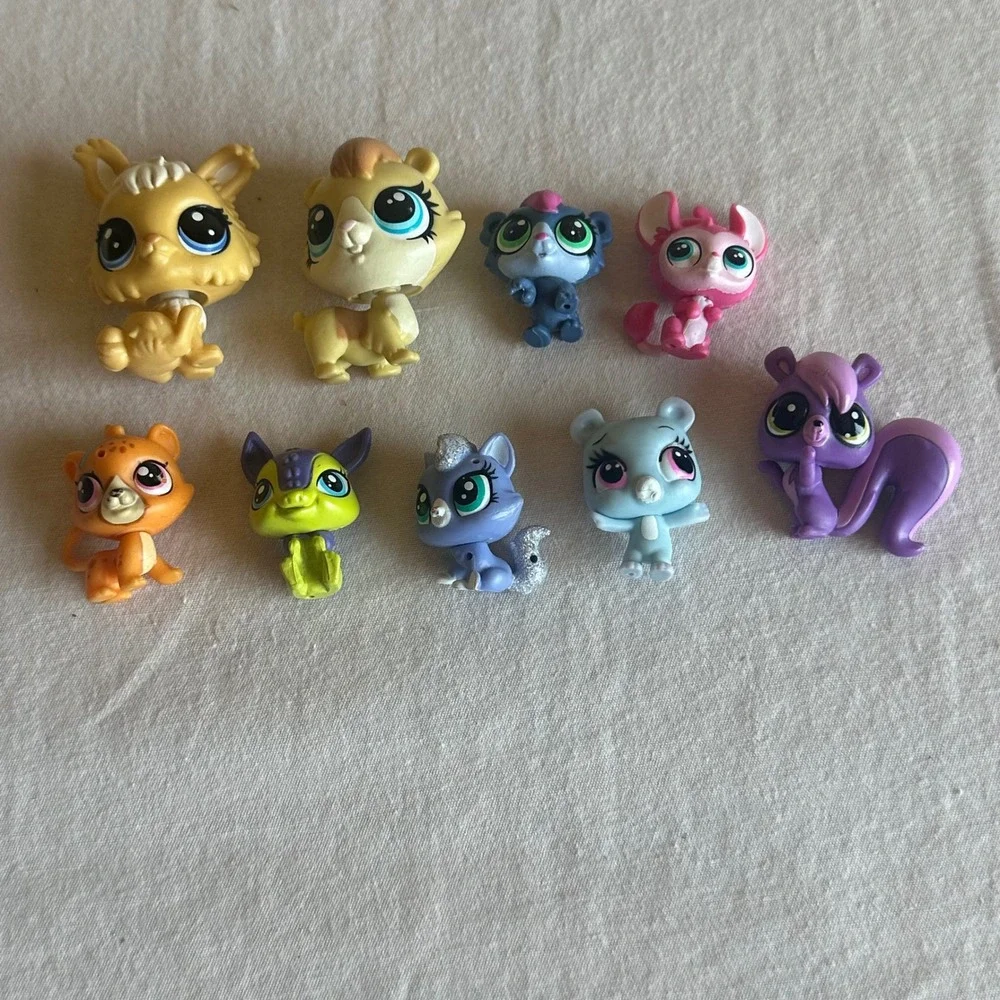 Littlest Pet Shop Hasbro Lot of 9 Figures Mixed Sizes EUC Replacement Figurines